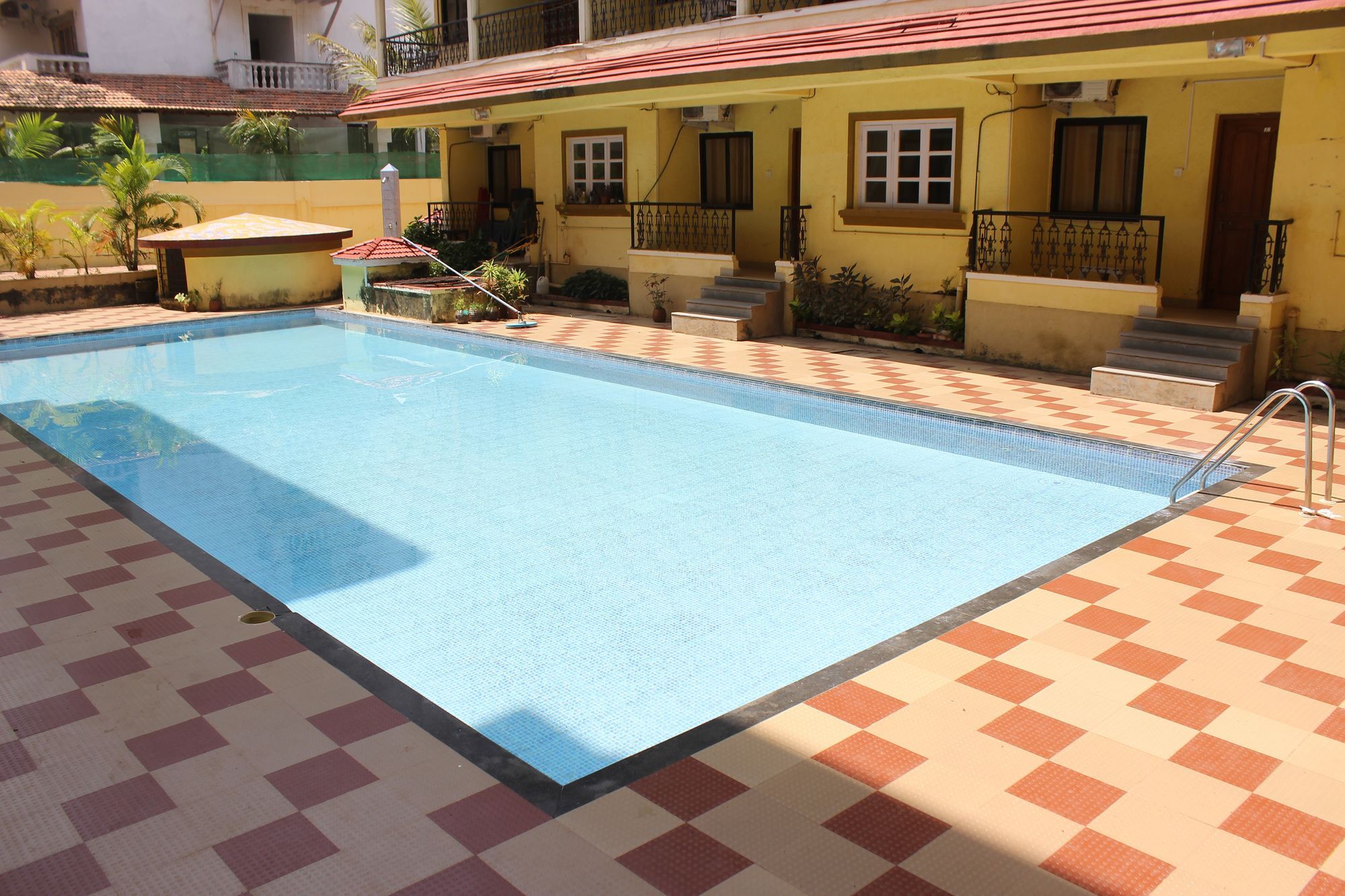 Oyo 7333 V Palms Hotel Кандолим Екстериор снимка